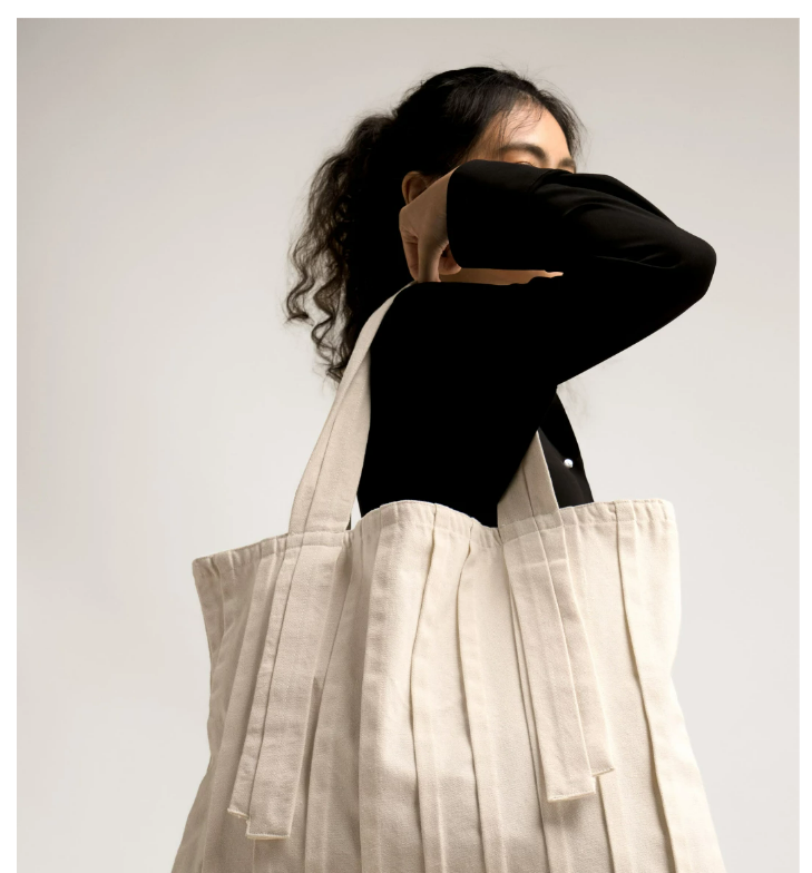 Túi Tote Vải Unisex Xếp Ly Trơn Form Basic - 10F23BAGU004